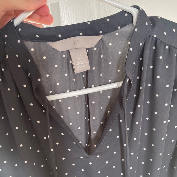 H&M Flowy Navy Polka Dot Dress with Front Tie - Picture 2 of 2
